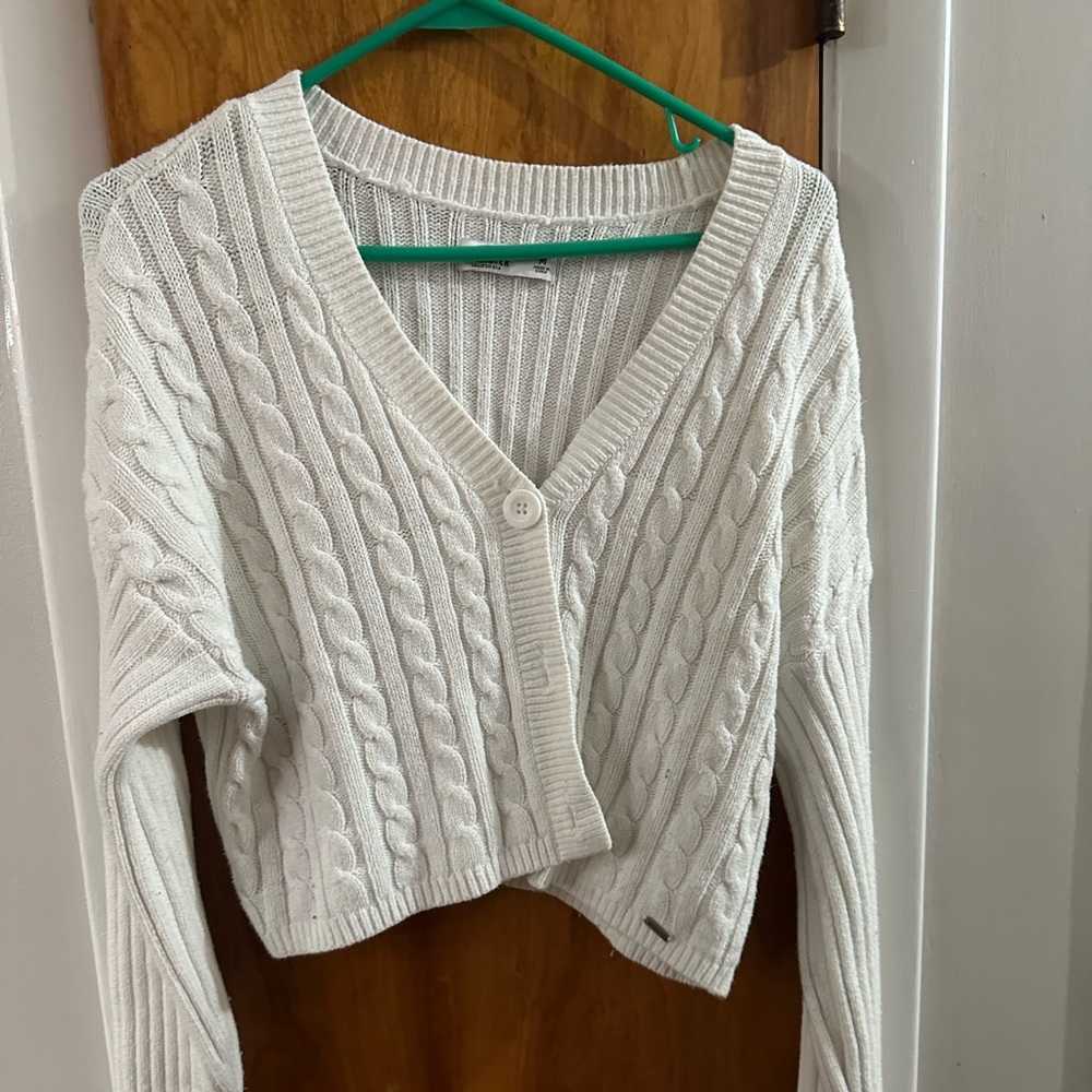 White, vneck sweater cardigan from Hollister, size Medium